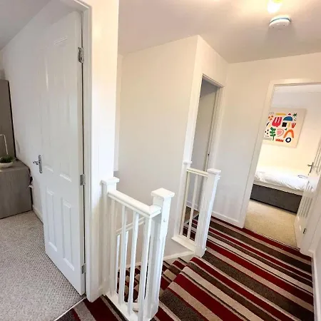 Ayresome House By Blue Skies 米德尔斯伯勒